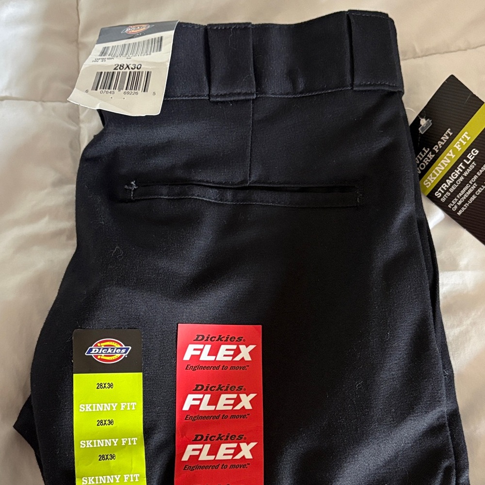 NWT Dickies Flex Skinny Fit Twill Work Pant Black Straight Leg Pants 28x30